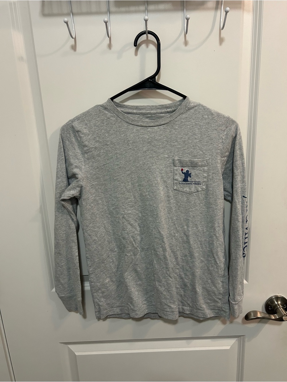 Vineyard Vines Boys Long Sleeve Pocket T-Shirt Size M 12/14 Gray Football Whale